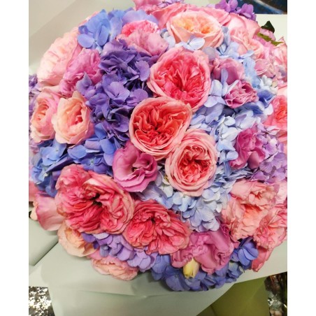 Arreglo redondo de rosas inglesas, lisianthus y hortensias | Florería Versalles CDMX