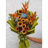Ramo exótico de heliconias y girasoles | Florería Versalles