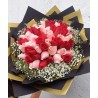 Ramo de 50 rosas con gypsophilia | Florería Versalles