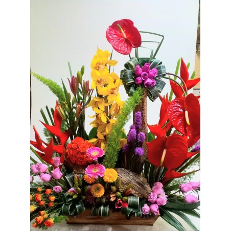 Arreglo exótico premium con flores tropicales | Florería Versalles
