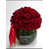 100 rosas rojas en pecera de cristal | Arreglo floral elegante