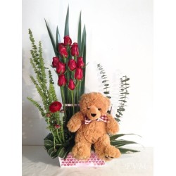 12 rosas rojas con peluche | Florería Versalles